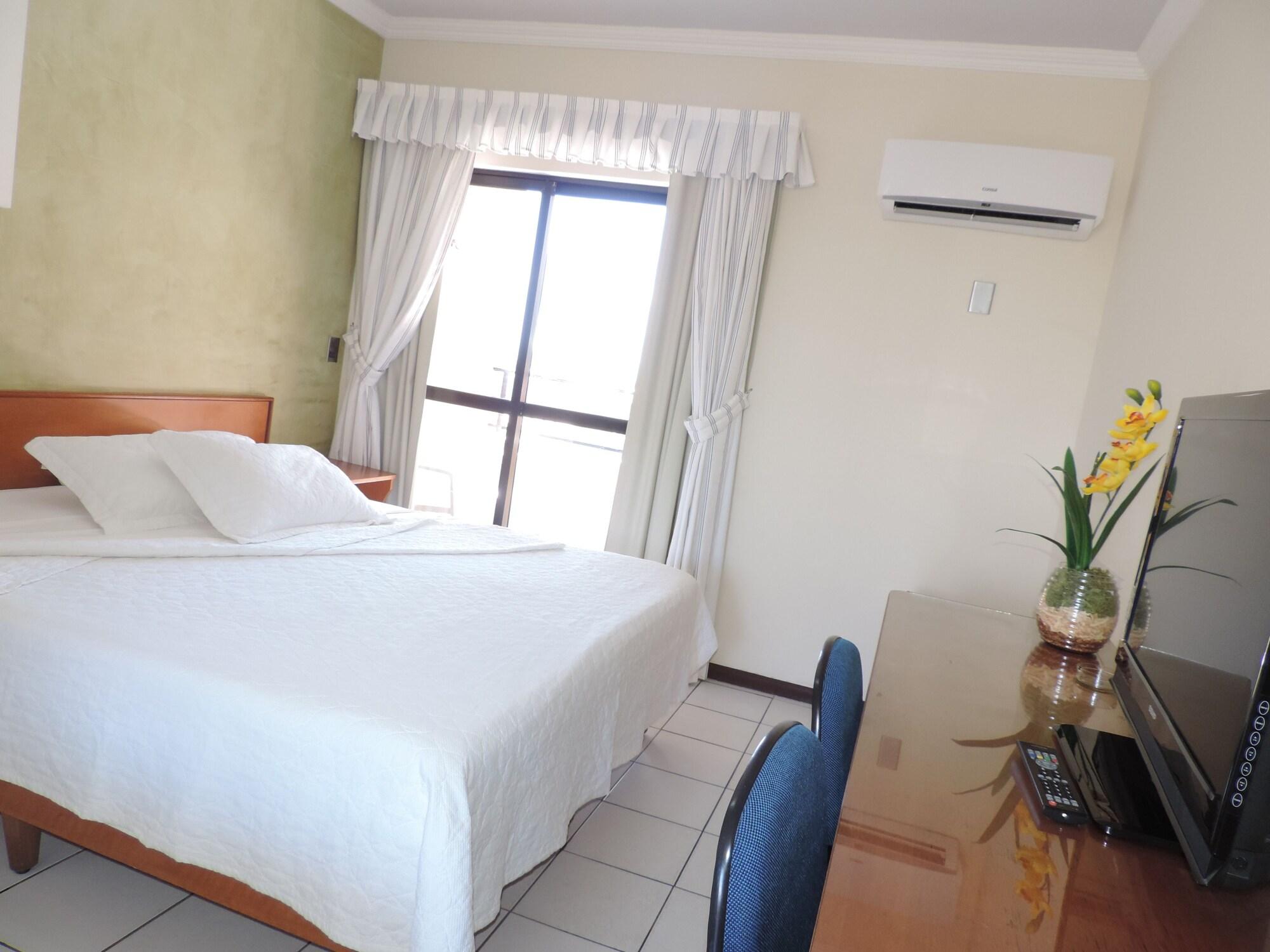 Golden Hotel 3*